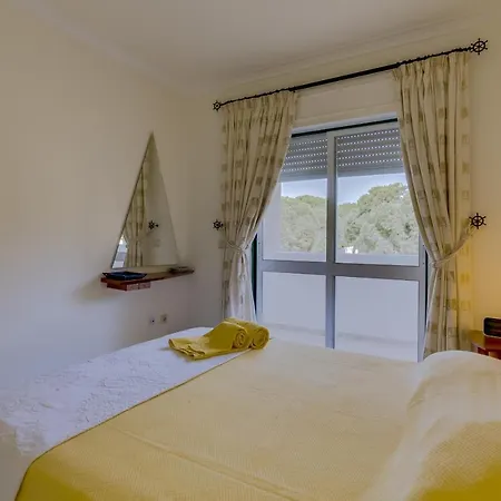 Pinhal Do Golfe - 2 Bedrooms - Apartment *