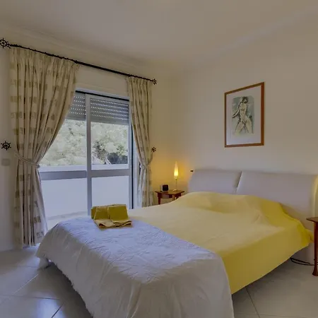 Pinhal Do Golfe - 2 Bedrooms - *